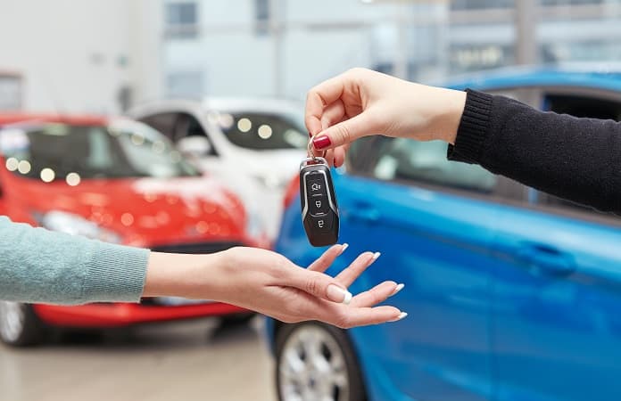 Buying A Car or Leasing – Which Is the Better Option?